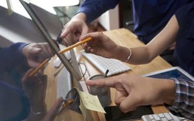 Psychologie de l&rsquo;image : oser la créativité sur sa plaque professionnelle sans nuire à sa crédibilité